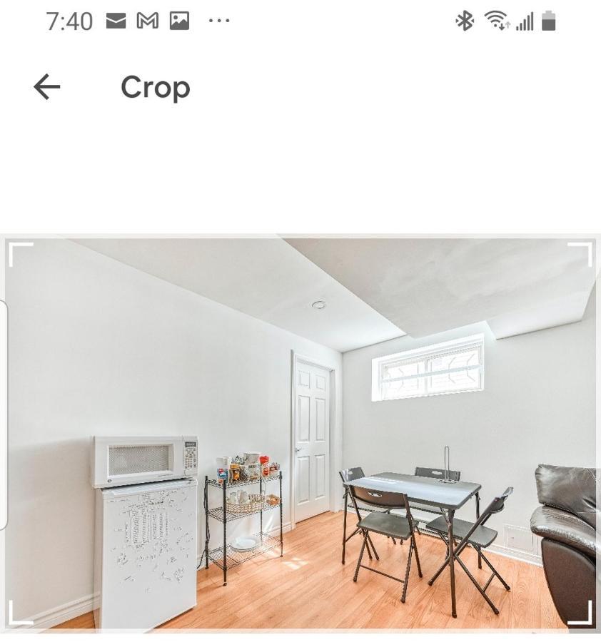 Leila'S Place-Basement Apartment In Private Home ガティノー エクステリア 写真
